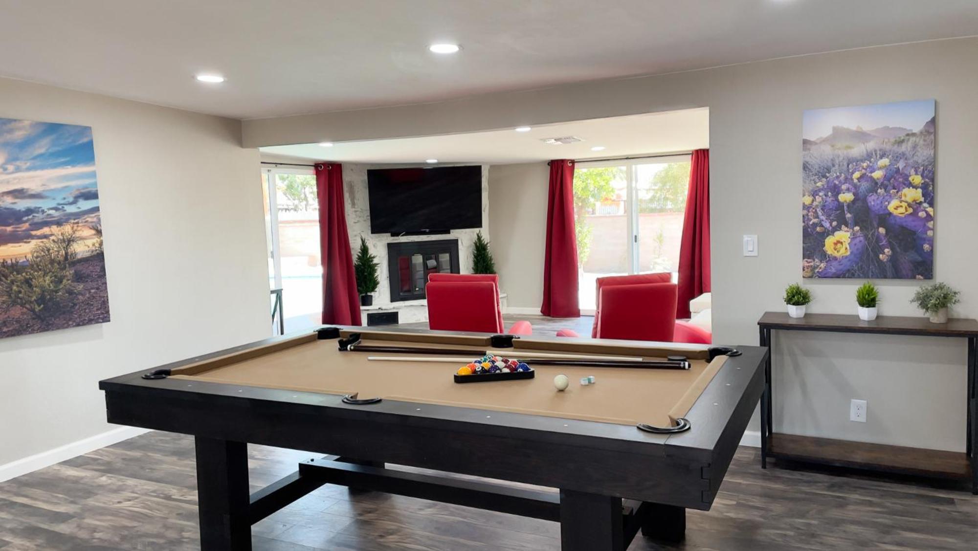 Private Home - Heated Pool, Billiards, Darts, Foosball, Fireplace, 5 Smart Tvs, Bbq, Cotton Bedding - The Saguaro Sanctuary, Pool Heat Optional Tucson Luaran gambar