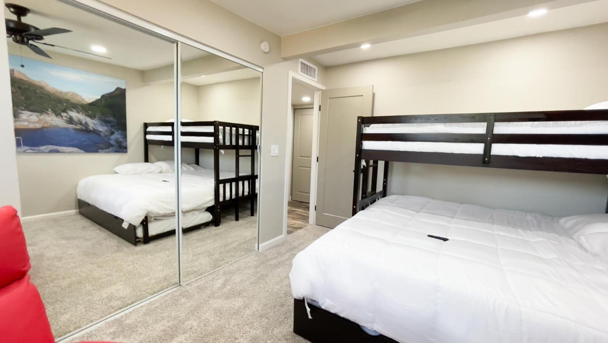 Private Home - Heated Pool, Billiards, Darts, Foosball, Fireplace, 5 Smart Tvs, Bbq, Cotton Bedding - The Saguaro Sanctuary, Pool Heat Optional Tucson Luaran gambar