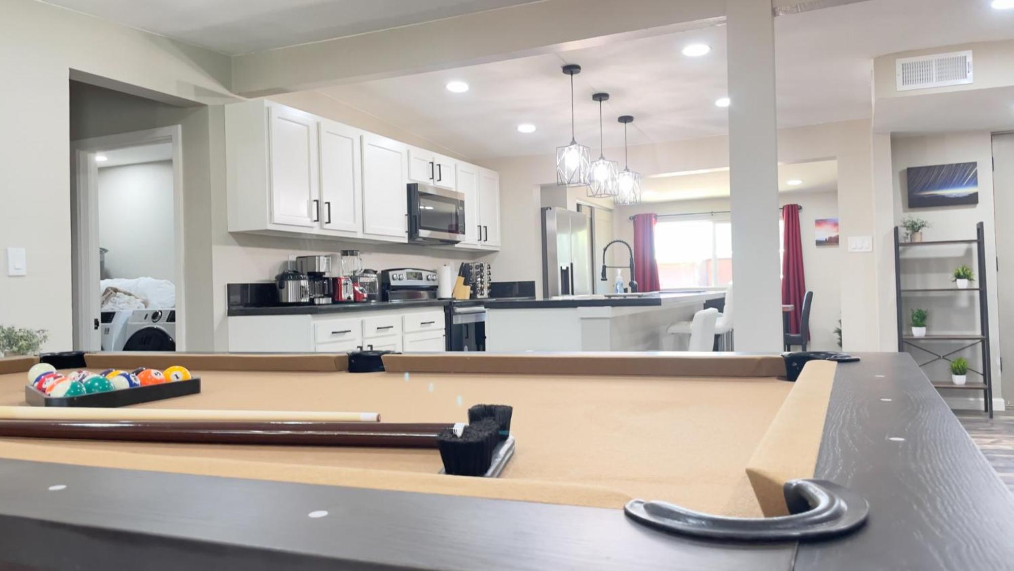 Private Home - Heated Pool, Billiards, Darts, Foosball, Fireplace, 5 Smart Tvs, Bbq, Cotton Bedding - The Saguaro Sanctuary, Pool Heat Optional Tucson Luaran gambar